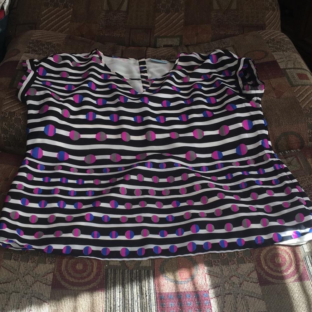 Cynthia Rowley Top - Geometric - Button down Back